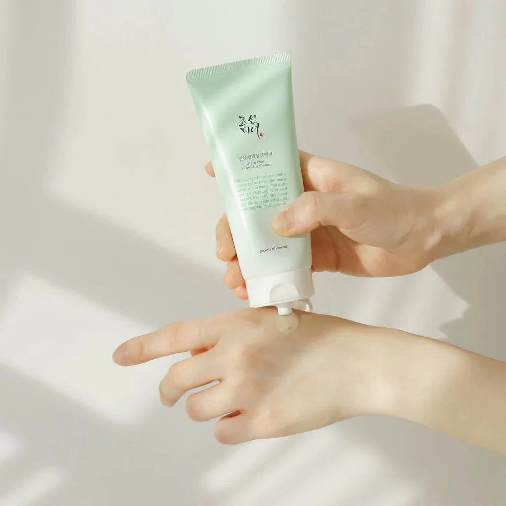 Green Plum Refreshing Cleanser